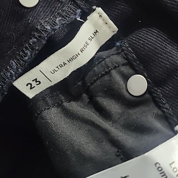 Pacsun Black Ultra High-Rise Slim Jeans w/Silver Butterfly Print. Size 23 - Picture 8 of 8